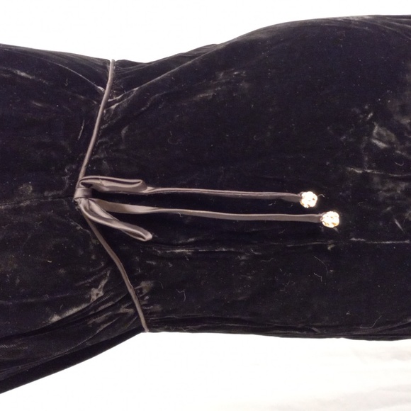 Black Velvet Gown 7 Vintage Rhinestone Bow Accents Maxi Hostess Hand Made - Picture 4 of 14